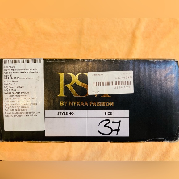 RSVP by Nykaa Fashion
Black Make A Move Stilettos - Picture 9 of 10
